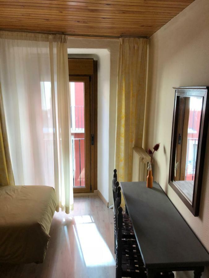 Hostal Di Verena Puigcerdà Exterior foto